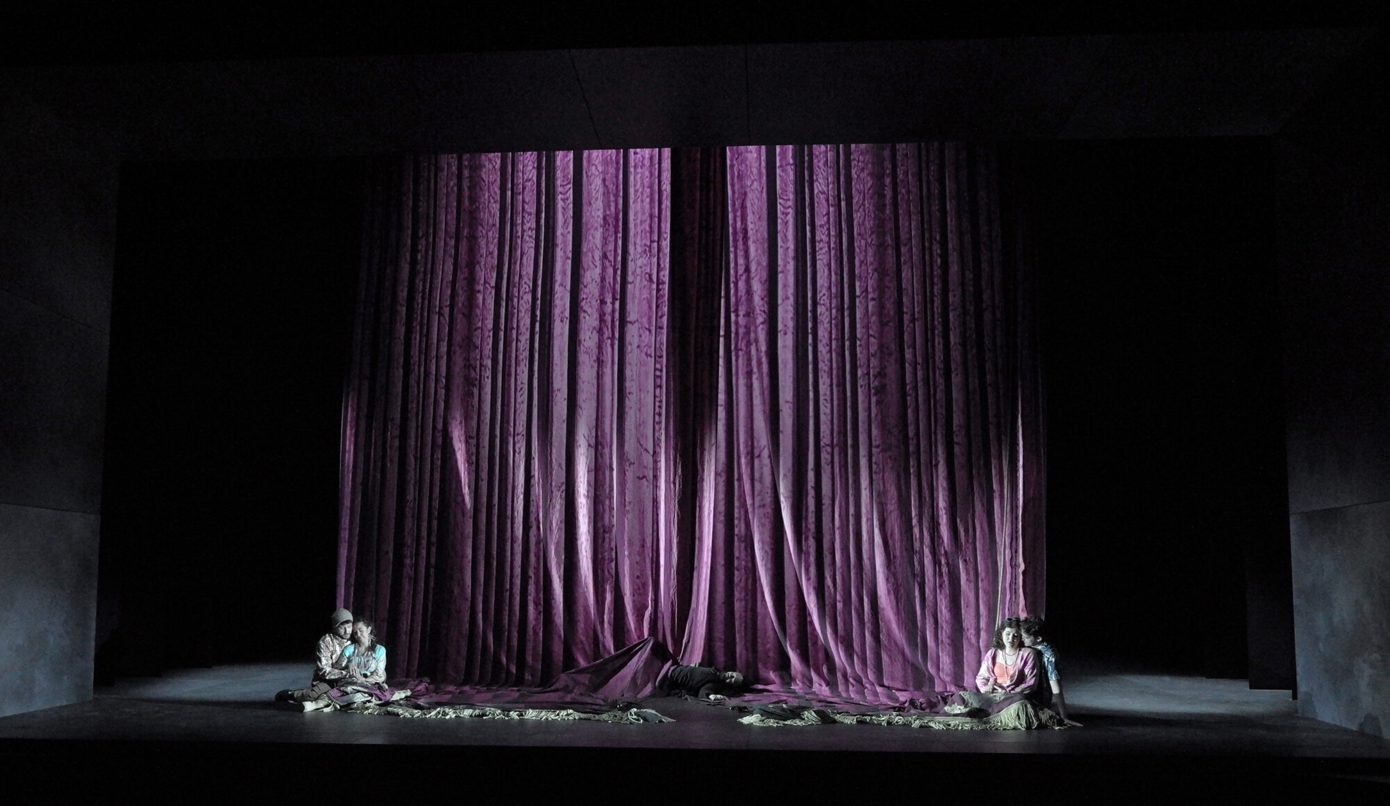 Ein Sommernachtstraum: Rainer Holzapfel (Regie), David Hohmann (B&uuml;hnenbild)